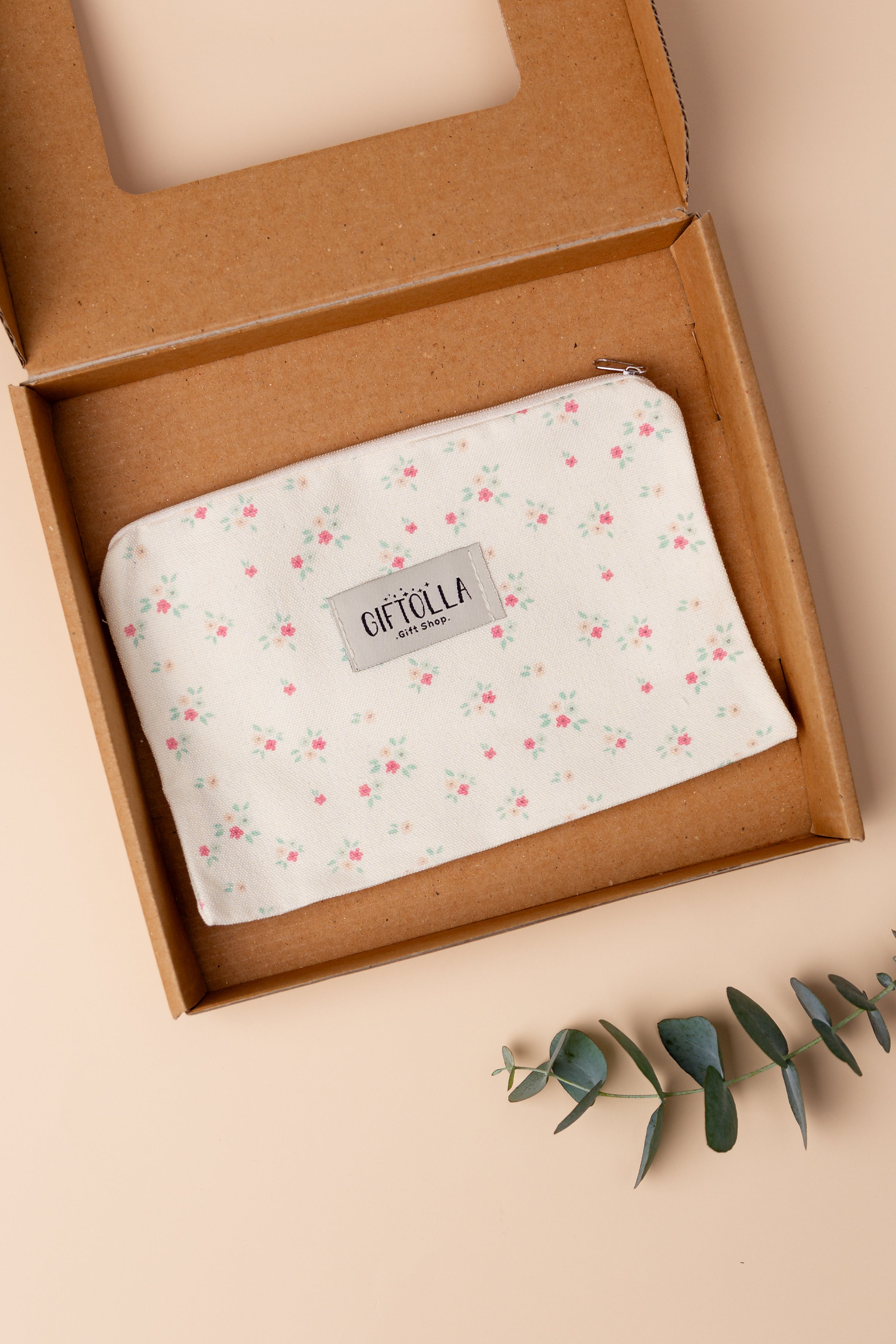 Makeup Floral pouch