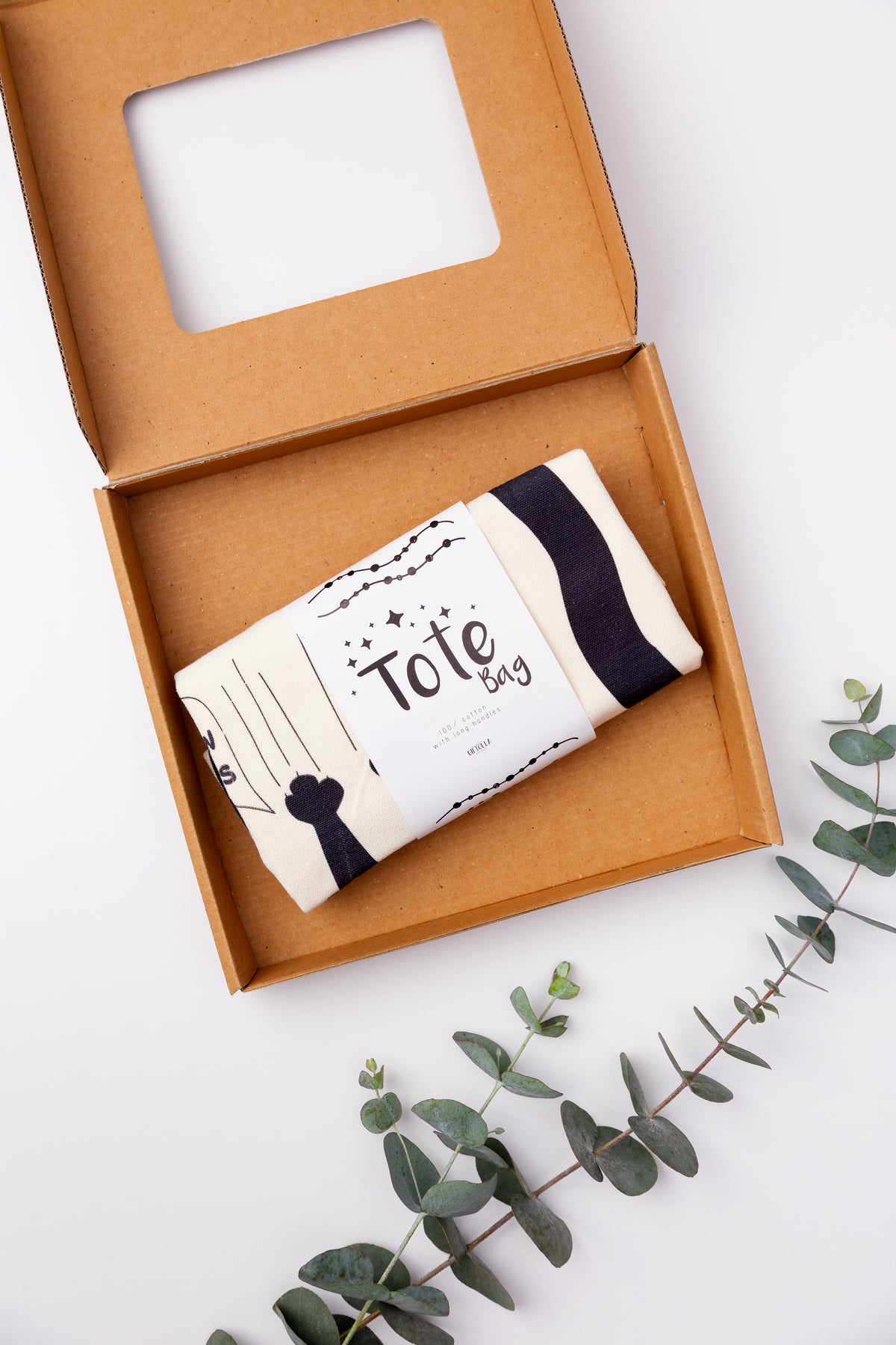 Giftolla Cat tote, perfect for carrying everyday essentials and cat treats